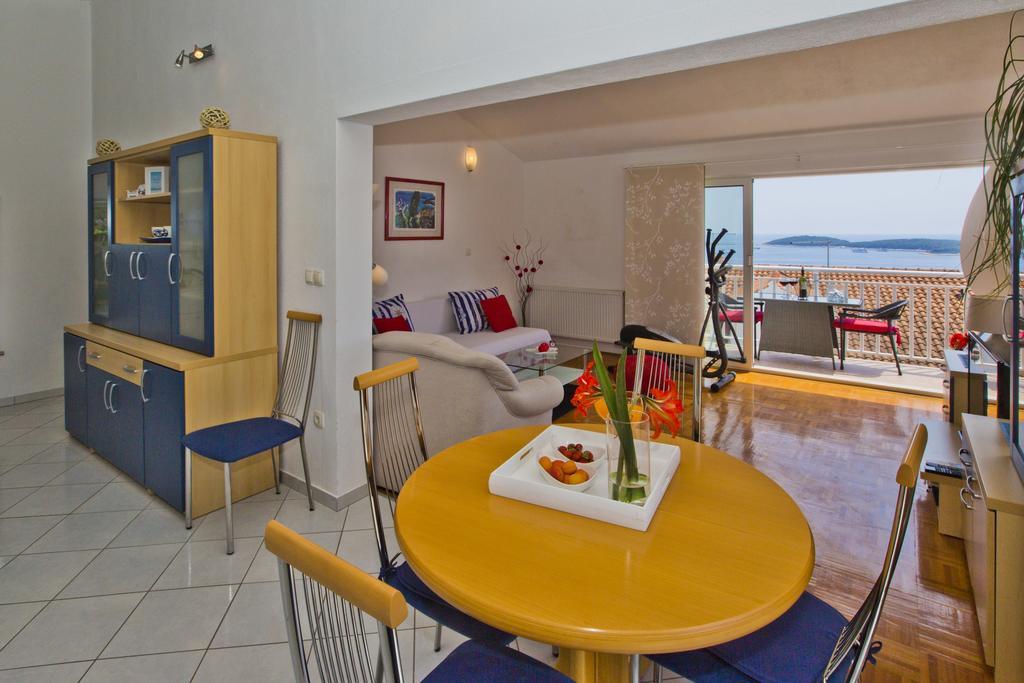 Apartments Roso - Zf Hvar Hvar Town Exterior photo